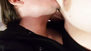 Intimate Encounter: A Fan's Fantasy with a Sultry Milf - POV Pleasure Awaits!