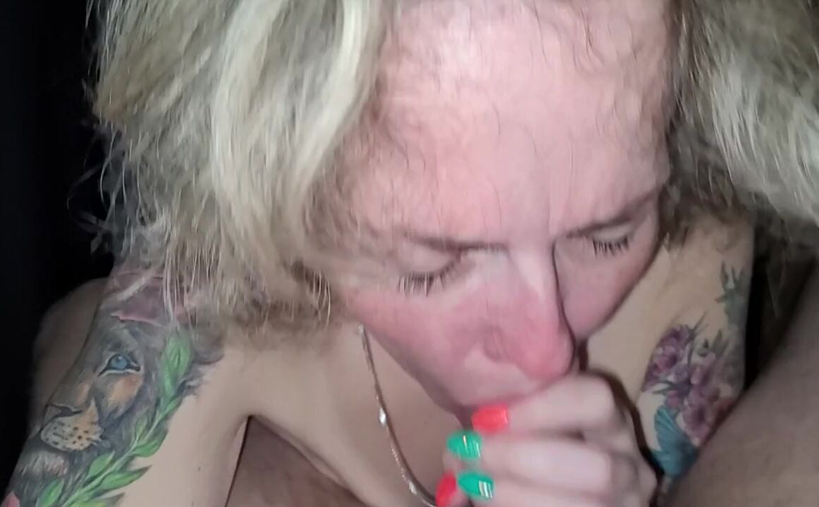Intimate Home Blowjob: Every Drop Counts with This Real Couple!