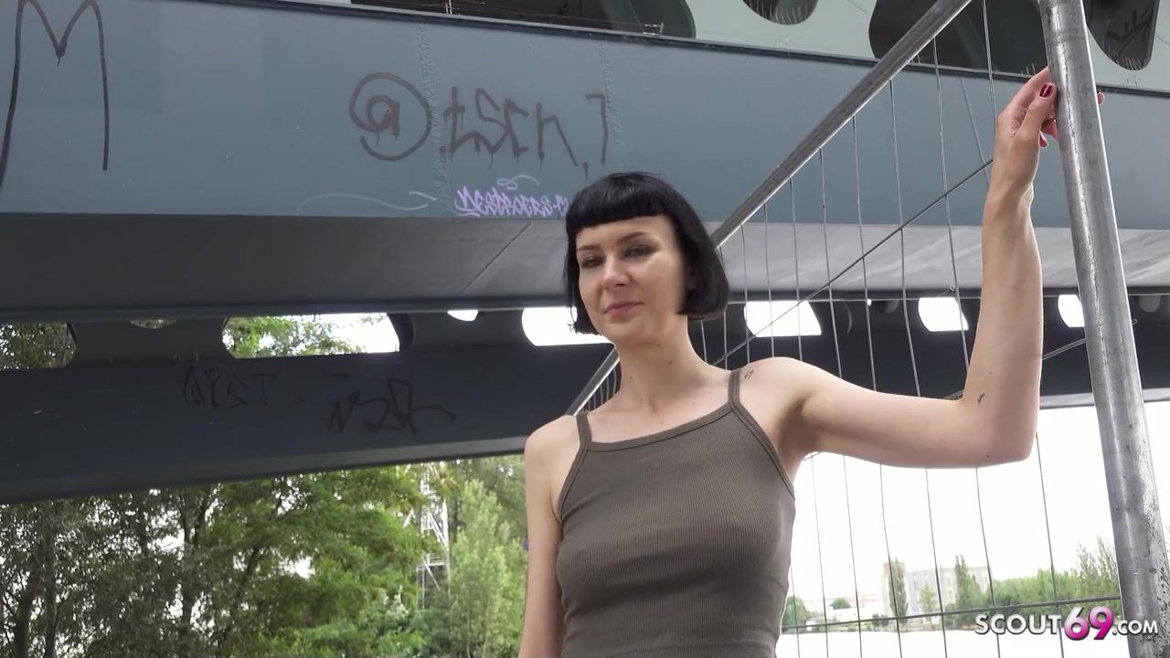Discovering Delfine Dahlia: A Tall, Slim French Beauty's Casting Experience
