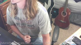 Intimate Webcam Chat: Engaging Conversations and Sensual Sounds with a Charming Blonde
