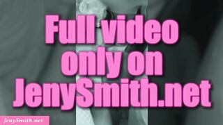Jeny Smith, a seductive 40+ beauty, flirts with an 18-year-old in a taxi!
