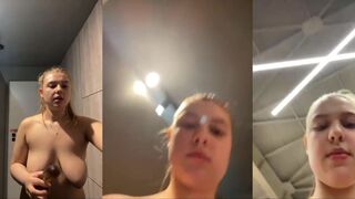 Steamy Moments in the Locker Room: A Gym Girl's Private Escape