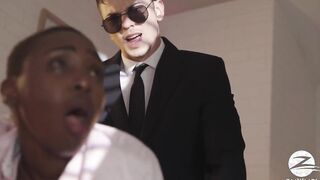 Bodyguard Takes Control: An Unexpected Encounter with His Boss's Girl - Zaawaadi