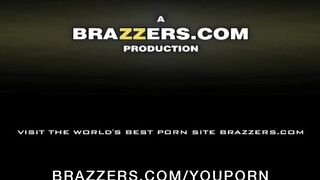 Asa Akira's Sensual Adventure: A Playful Encounter with a Twist
