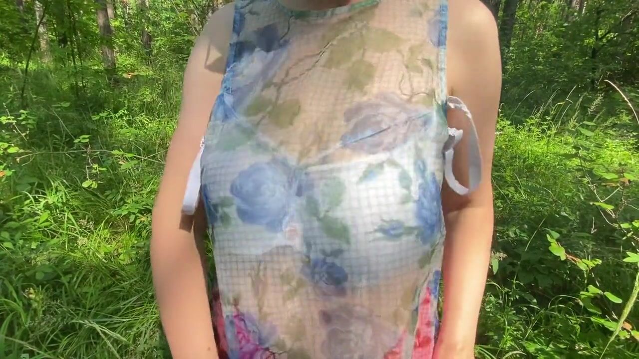 Curvy MILF's Adventurous Forest Escape: A Natural Beauty Revealed