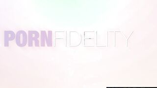Curvy Beauty Yaetriplex in an Intense Encounter - Unforgettable Moments Await!