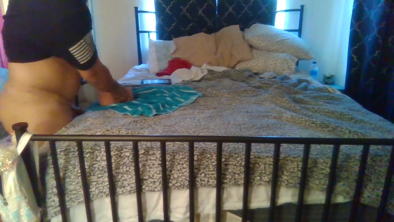 Intense Solo Session: Hunky Guy Explores Pocket Pleasure in Multiple Positions!