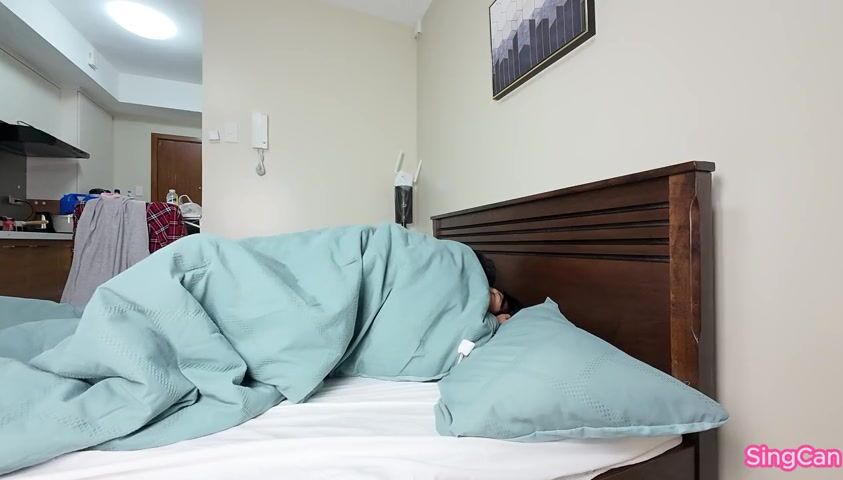 Filipina Beauty Gets Cozy Under the Covers with Her Boyfriend - 2024!