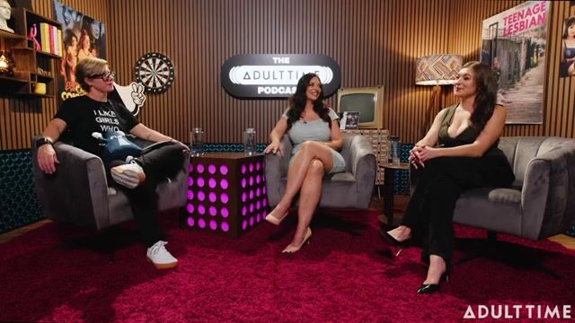 Mindi Mink and Mia Simone Discuss Age Gaps, Lesbian Love, and Mentorship on The Adult Time Podcast - A Must-Watch!