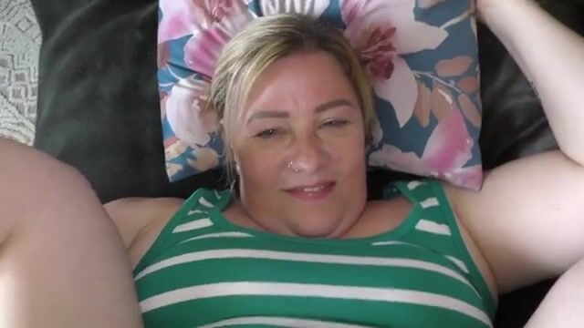 Curvy NZ MILF Explores Every Room for an Intimate Adventure with a Surprising Finale!