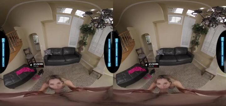 Curvy Spanish MILF Shows Off Her Assets in an Intense VR Experience - LethalHardcoreVR