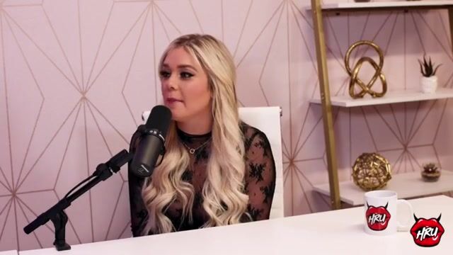 Kali Roses Unplugged: Behind the Scenes of Unique Manicures and Quirky Cam Experiences!