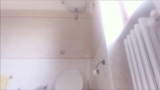 Step cousin caught spying on her peeing in the toilet - homemade voyeur kink video