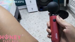 Berajamortga's solo session: A steamy public squirt show!