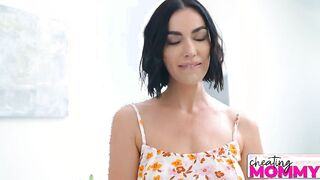 Venus Valencia's stepson's new best friend is the ultimate stepmom fantasy S1:E2
