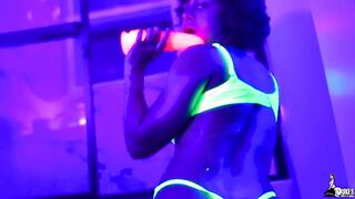 Compilation of hot curvy latina babes with big booties and curly hair dancing to Queen Rogue's sexy tunes