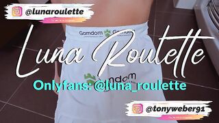 Steamy Morning Surprise: Luna Roulette's Alluring Curves and High Heels Stir Desire