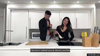 Fucking and eating the pussy of a hot Milf from my city, I give her multiple squirting / bj