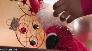 Festive Fun: Ebony Beauty Lily Starfire's Holiday Adventure with Isiah Maxwell