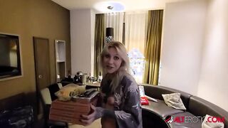Tattooed model Nayomi Sharp gets fucked