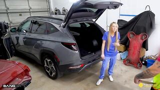Roadside - Ashley Tee Gets Her Car And Her Pussy Worked On