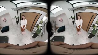 Step into Lexi Luna's Captivating Office Adventure in VR: A Sensual Experience with Glasses and Stockings