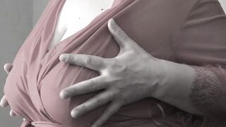 Big natural soft saggy tits of a mature BBW milf.