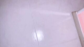 Unexpected Shower Surprise: Persianlayla's Husband and Sister's Secret Encounter