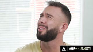 Kenzie Taylor's Thrilling Threesome Adventure with Tommy Pistol