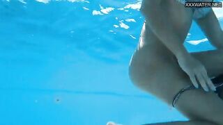 Sensational Underwater Show with Angelica Heart: A Steamy Pool Experience!