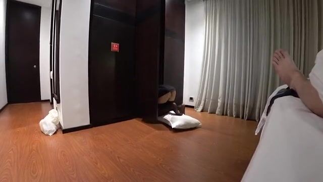 Unexpected Encounter: Hotel Maid Finds Herself in a Surprising Situation!
