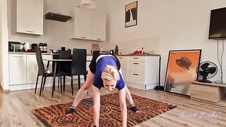 Curvy MILF Wanilianna Shows Off Her Moves in a Steamy Workout Session!