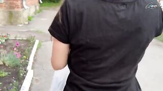 Unexpected Encounter: Cute Girl with Glasses Delivers an Intense Surprise in Public!