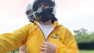 Unexpected Encounter: Capturing a DIDI Ride with a Bold Twist!