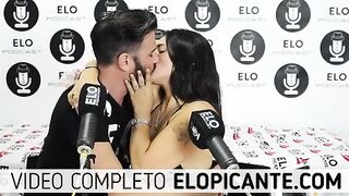 ELO PODCAST: A Playful Encounter with Pequeñas - Sensual Moments Unveiled!