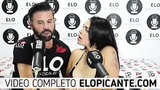 ELO PODCAST: A Playful Encounter with Pequeñas - Sensual Moments Unveiled!