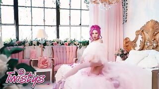 Lily Lou's Alluring Solo Play with Vibrant Pink Accents