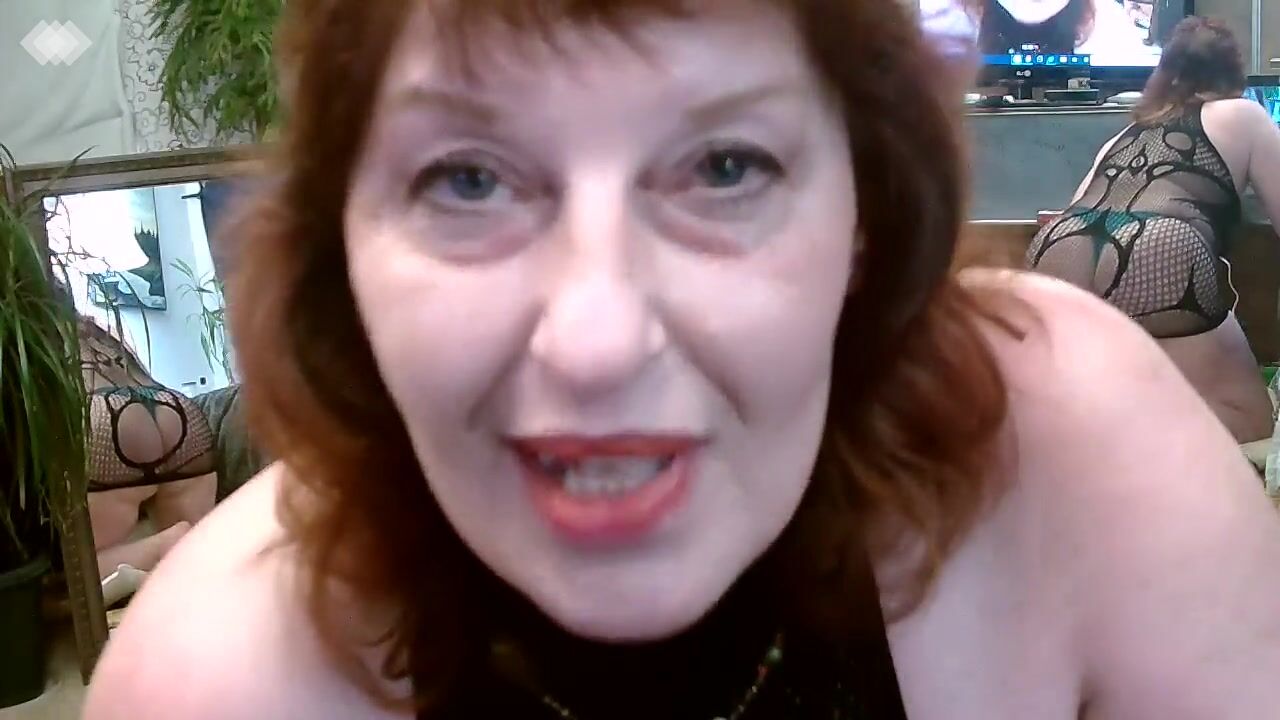 V 334 Lets smoke together, My lovense is working im gonna cum. Cum with me?