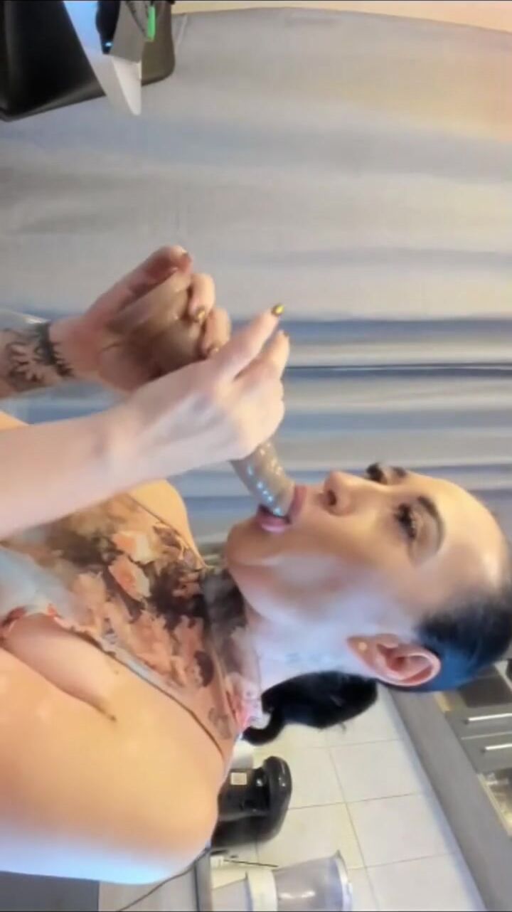 Cam masturbation