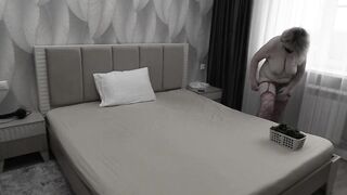 Curvy Mature Beauty Teases and Pleases on Camera