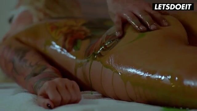 Sensual Halloween Cosplay Experience with Stunning Client #Hallowin2025