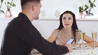 Paola Hard's Perfect Body: A Steamy Encounter with Jimmy Bud