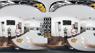 Steamy VR Encounter: Josie Tucker's Playful Water Mishap Will Leave You Wanting More!
