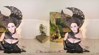 Indica Marie as Lanfear from Wheel of Time: A Tempting Reunion Awaits You!