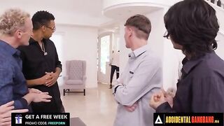 Unexpected Group Encounter - Wild Night with Stunning Stripper Kitana Montana (French Subtitles)