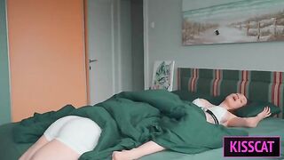 Morning Surprise: Husband Awakens Wife with Passionate Intimacy Under the Covers