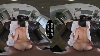 Intimate VR Experience: Explore Every Angle with Queenie Sateen in POV Adventure!