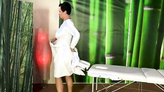 Sensual Milf Delivers an Intimate Body Massage with Alluring Curves