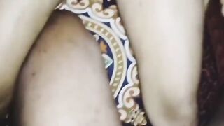 Curious Newlywed Caught in a Steamy Encounter with the Neighbor: An Amateur Tale of Temptation