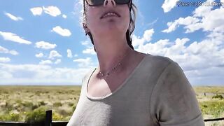 Exploring the Desert: A Bold Travel Vlog with CosmicKitti!